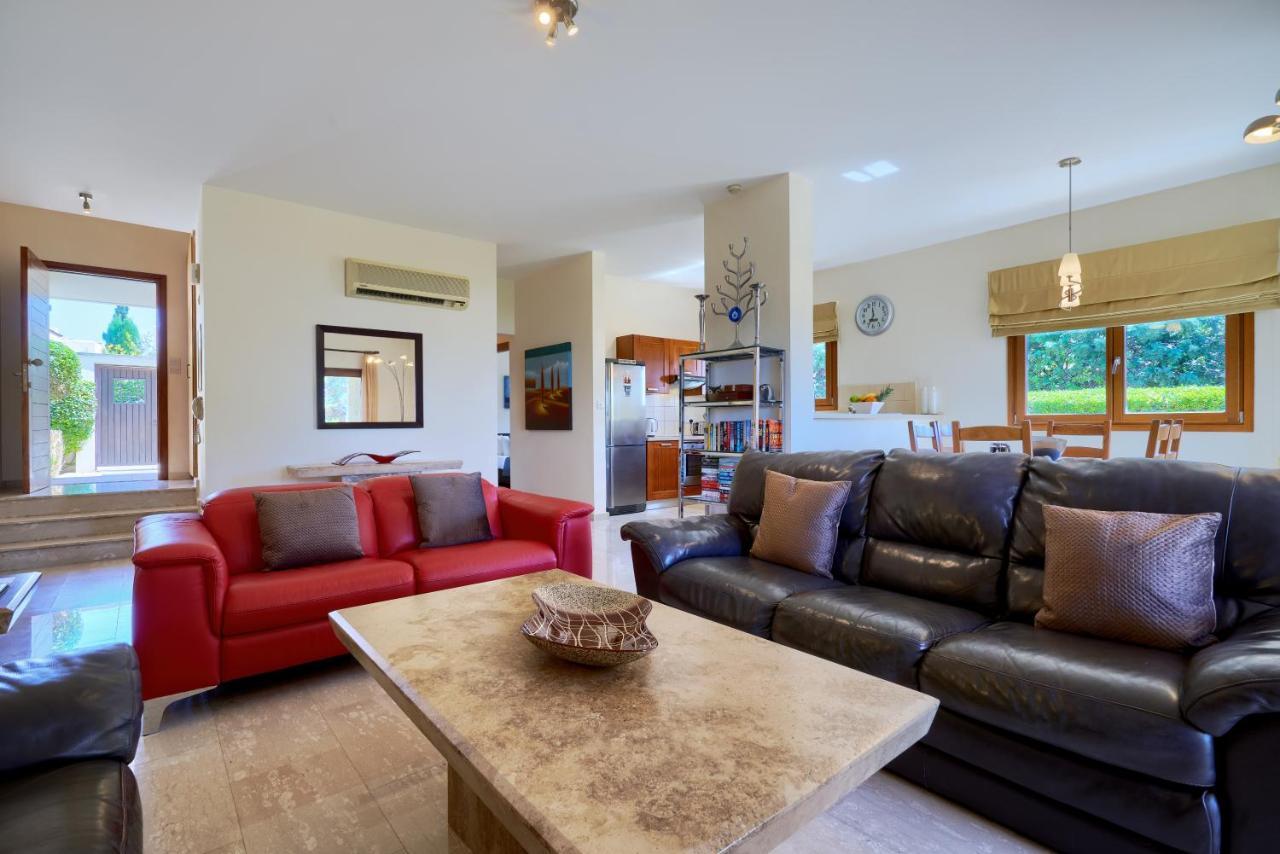 3 Bedroom Villa Madelini With Private Pool, Aphrodite Hills Resort Kouklia Luaran gambar