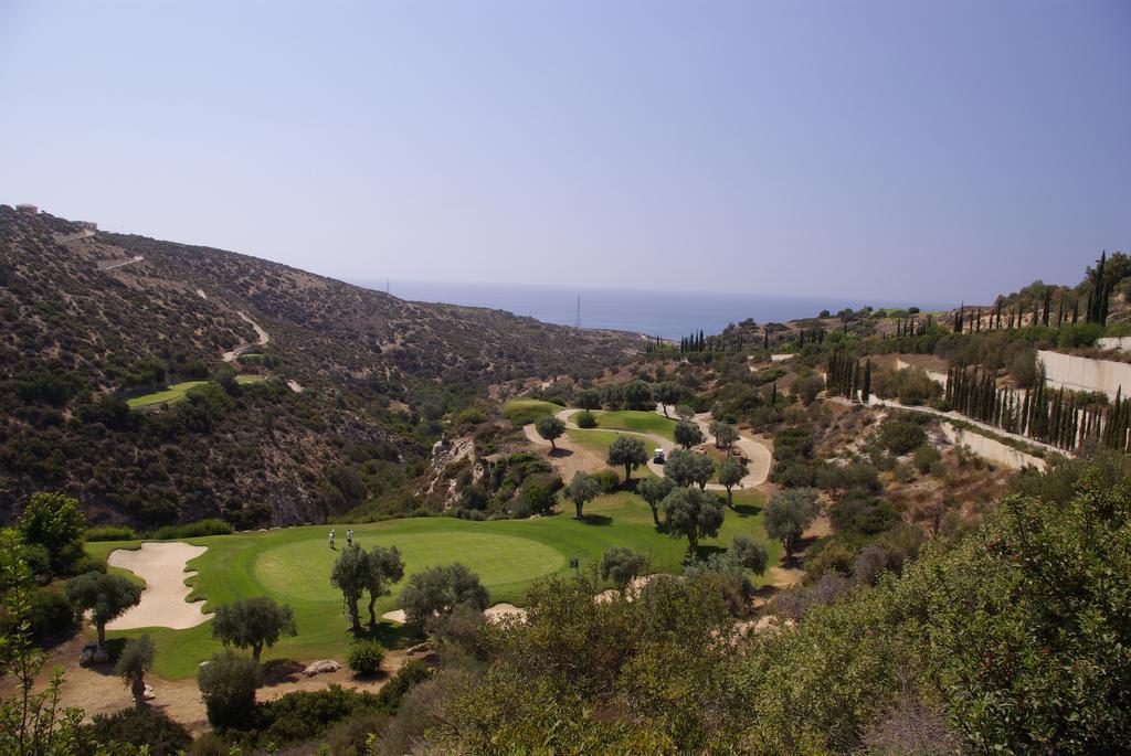3 Bedroom Villa Madelini With Private Pool, Aphrodite Hills Resort Kouklia Luaran gambar